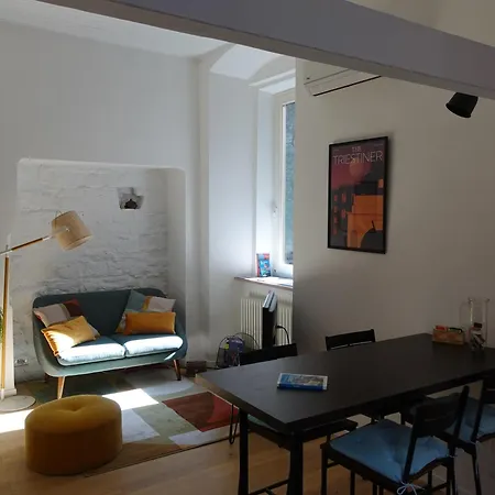 Daire Cavana Cosy With Garden Near The Sea