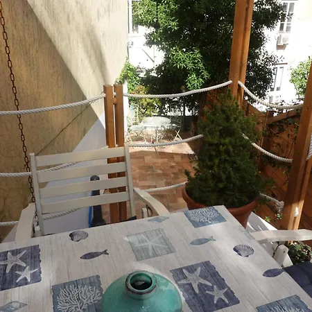 Cavana Cosy With Garden Near The Sea Daire