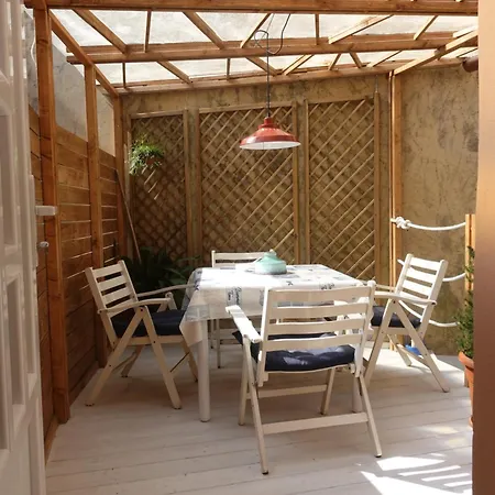 Cavana Cosy With Garden Near The Sea Daire *